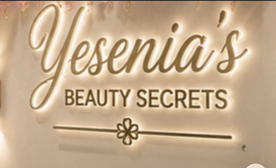 Yesenia's Beauty Secrets studio signage